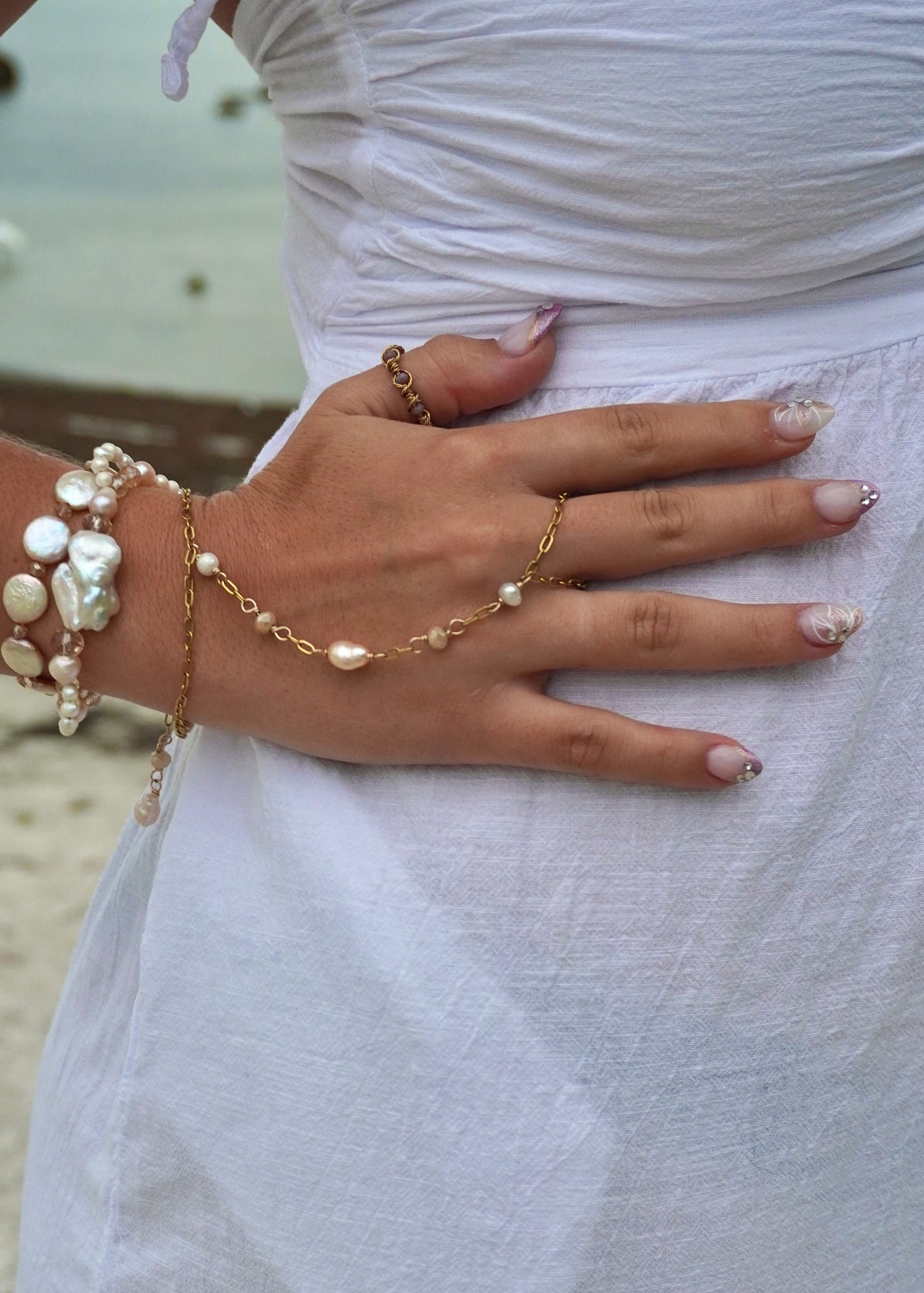Pearlescent Hand Chain