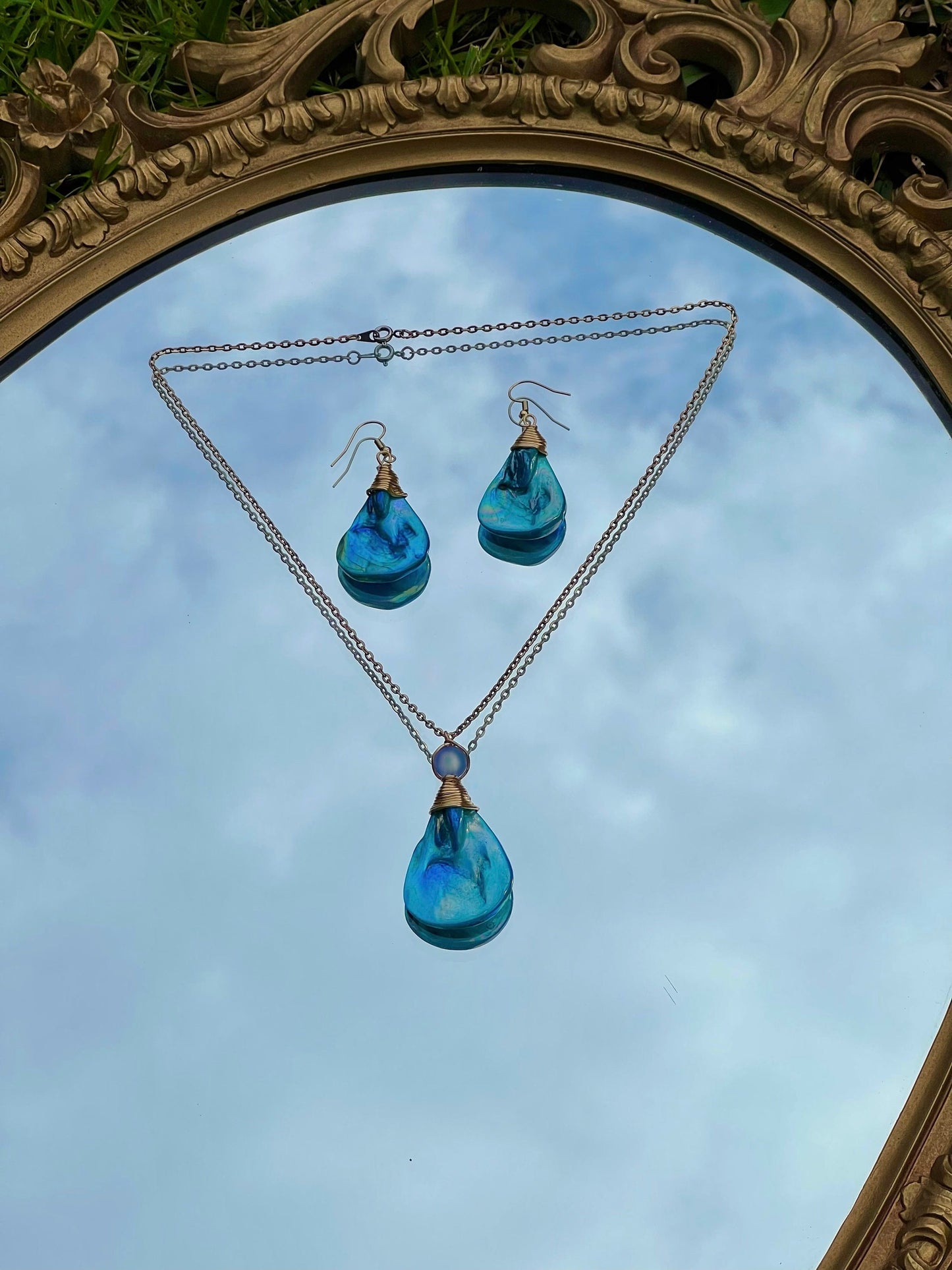Ariel Mermaid Necklace & Earring Set | Siren Jewelry | Mother of Pearl Necklace | Ariel Shell Jewelry Set | Mermaid Shell Layering Necklace