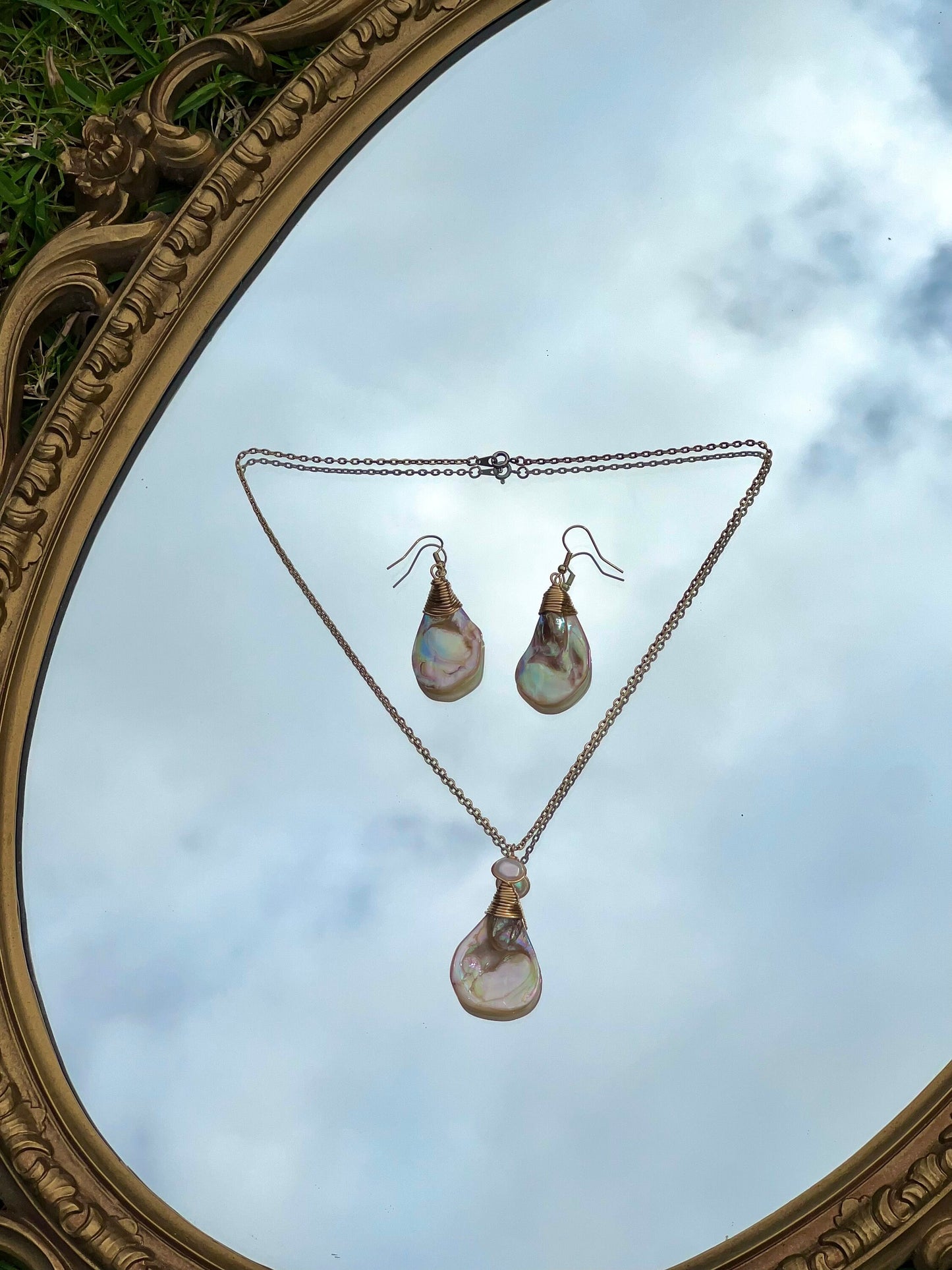 Ariel Mermaid Necklace & Earring Set | Siren Jewelry | Mother of Pearl Necklace | Ariel Shell Jewelry Set | Mermaid Shell Layering Necklace