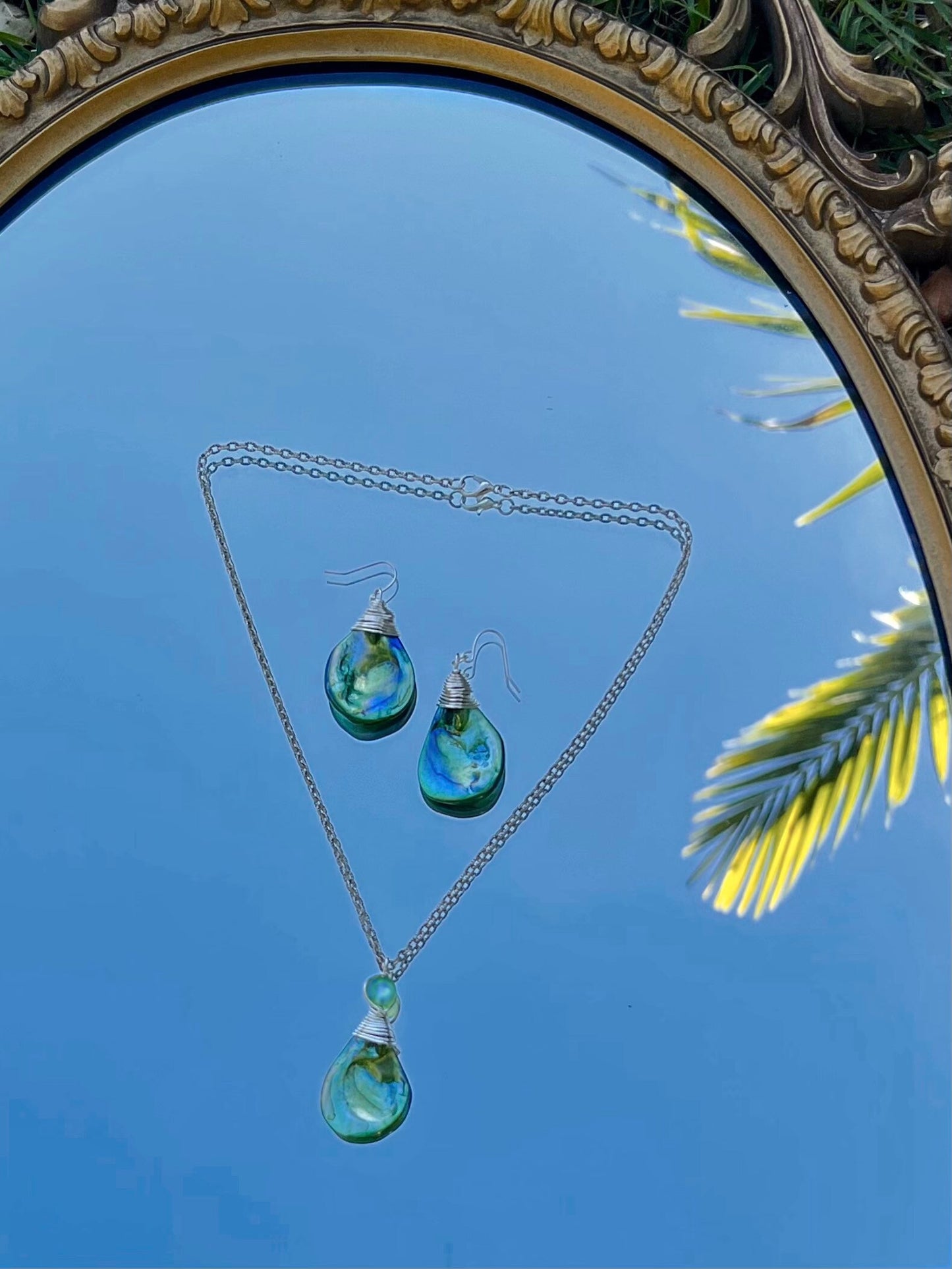 Ariel Mermaid Necklace & Earring Set | Siren Jewelry | Mother of Pearl Necklace | Ariel Shell Jewelry Set | Mermaid Shell Layering Necklace
