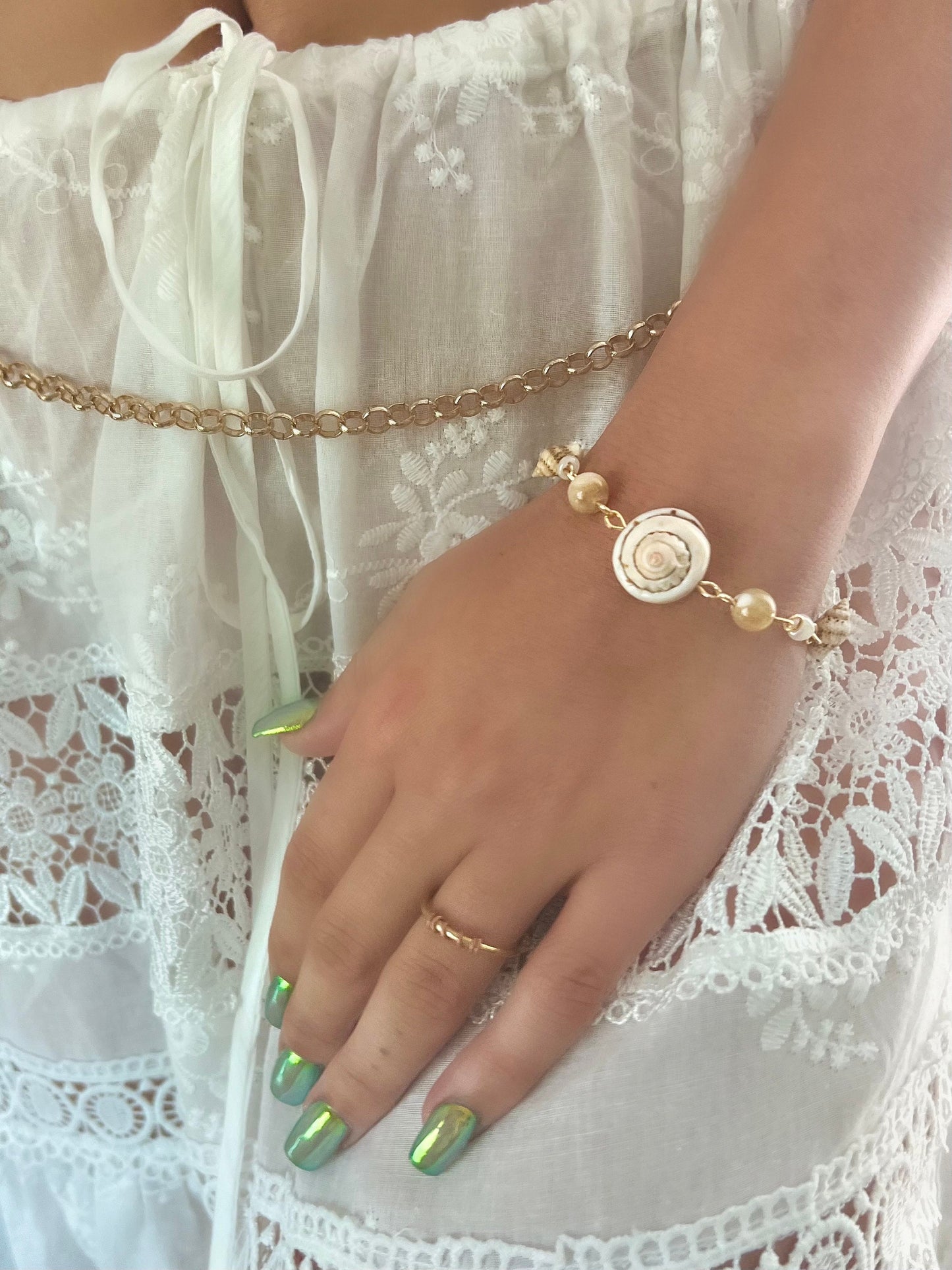 Unique Shell Bracelet | Mermaid Aesthetic | Seashell Charm Bracelet | Crystal Charm Bracelet | Beach Bracelet | Gold/Silver Shell Bracelet