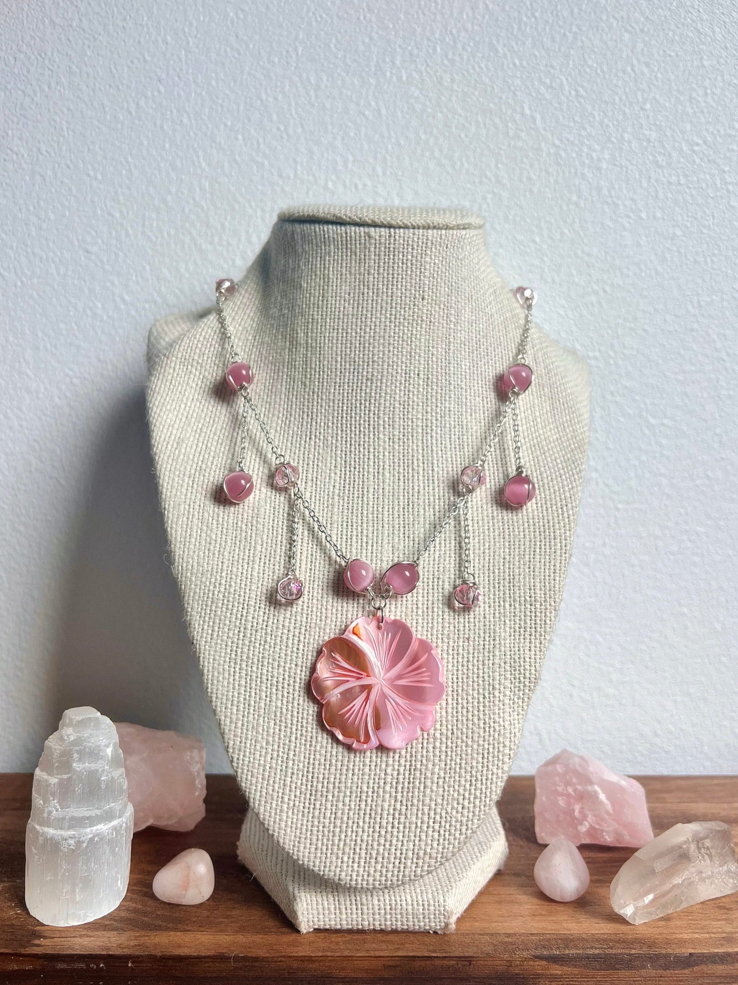 Aloha Pink Necklace Gold/Silver | Unique Hibiscus Jewelry | Mother of Pearl Necklace | Elegant Statement Piece | Flower Necklace