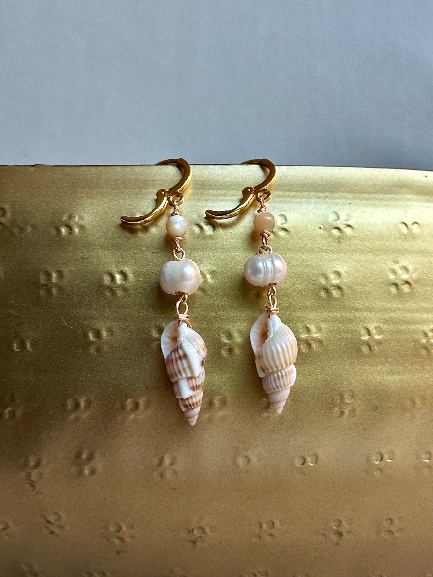 Pearl Dangle Crystal Earrings | Custom Crystal Earrings | Gold/Silver Hippie Crystal Earrings l Pearl Dangly Earrings