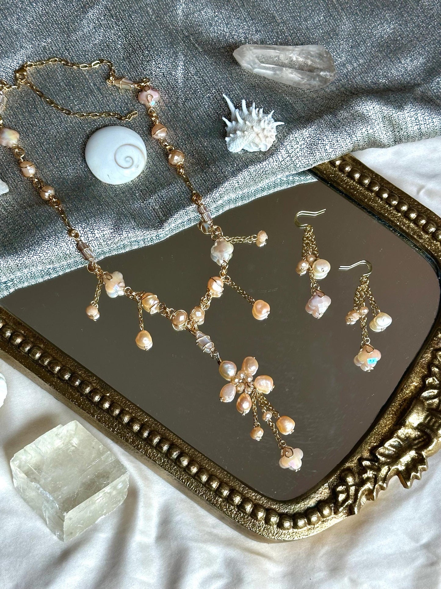 Pearl Flower Necklace Gold/Silver | Unique Peach Pearl Jewelry | Pearl Necklace | Elegant Statement Piece | Spring Bridal Pearl Necklace