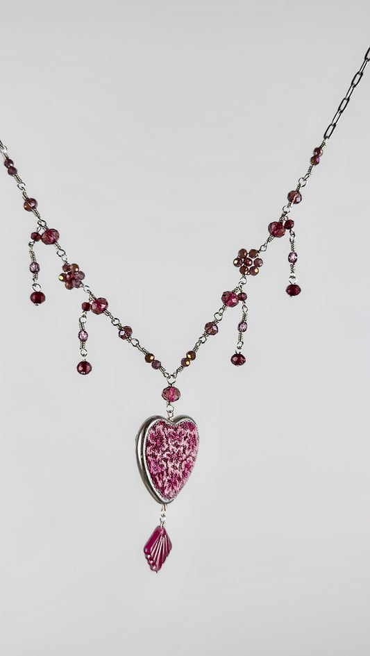 Bundle of Roses Chunky Heart Necklace