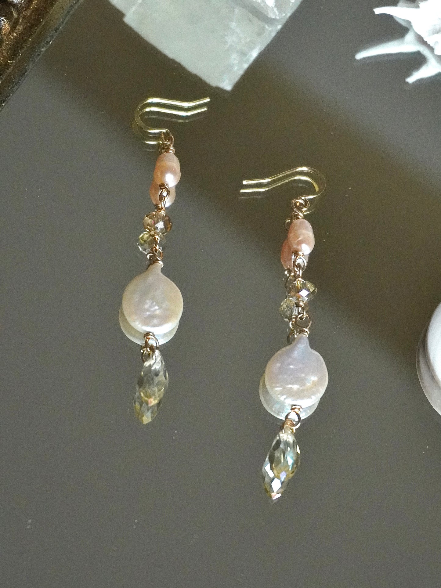 Eurydice’s Love Pearl Earrings