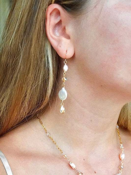 Eurydice’s Love Pearl Earrings