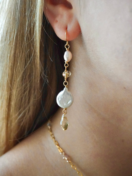 Eurydice’s Love Pearl Earrings