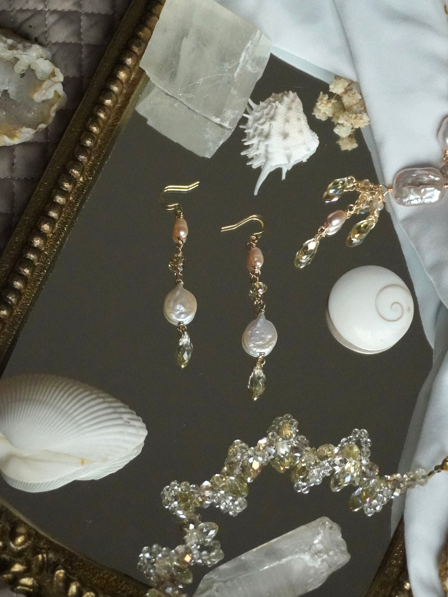 Eurydice’s Love Pearl Earrings