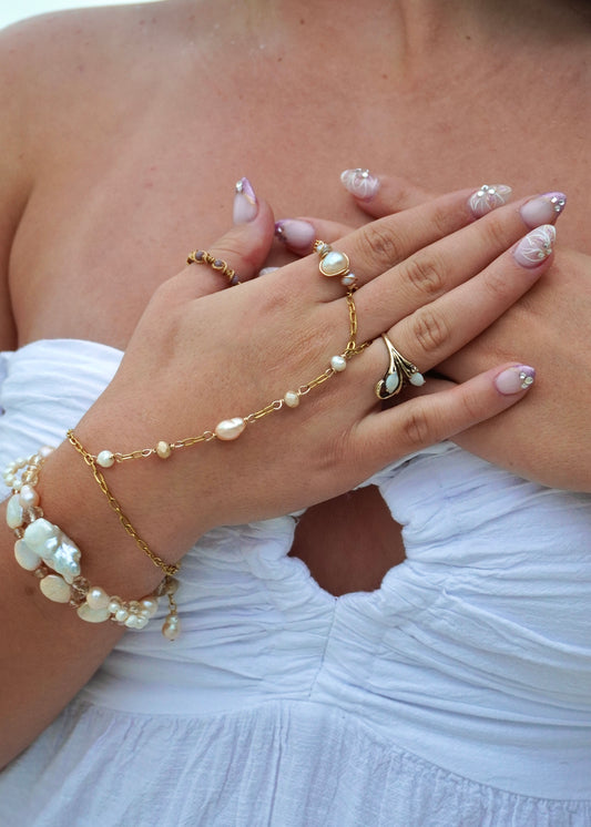 Pearlescent Hand Chain