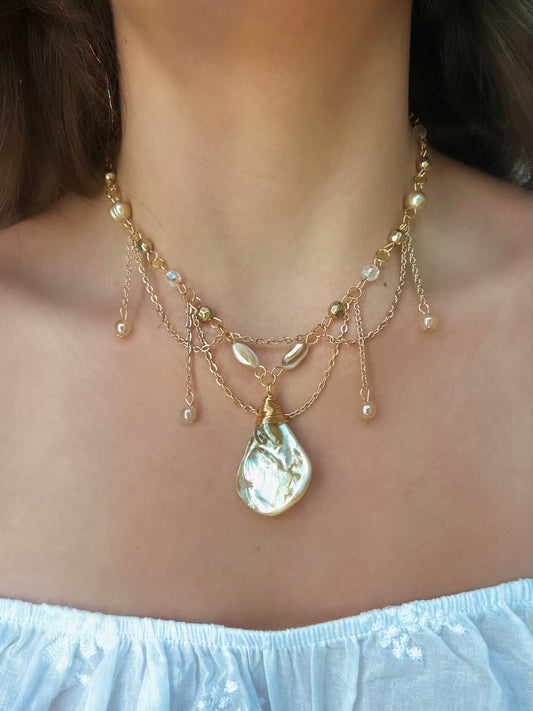 Gold/Silver Pearl Under the Sea Necklace | Unique Pearl Jewelry | Mother of Pearl Necklace | Elegant Statement Piece | Bridal Pearl Necklace