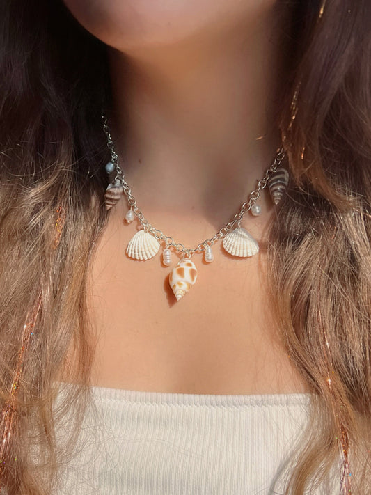 Seashell Escape Necklace | Siren Jewelry | Seashell Mermaid Core Necklace | Gold/Silver Dainty Shell Jewelry | Unique Boho Shell Necklace